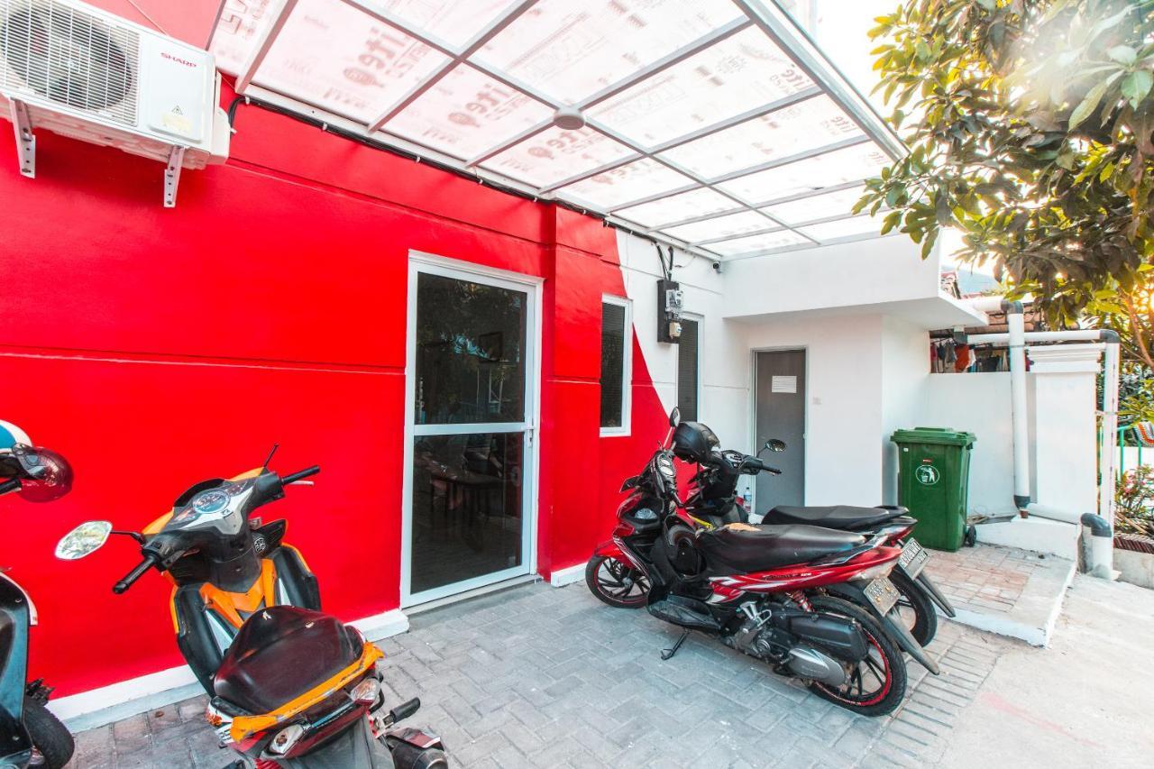 Oyo 907 Wisma Cakung Jakarta Bagian luar foto